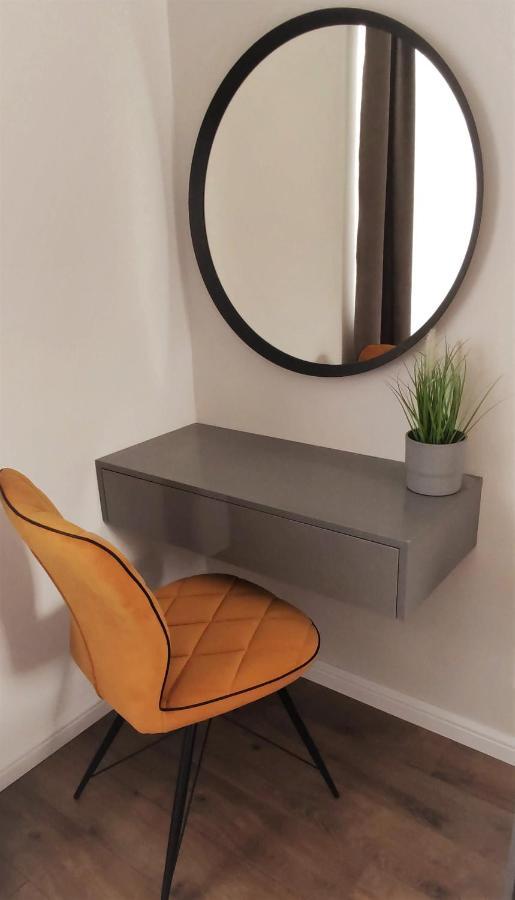 Helena Studio Apartman Siófok Esterno foto