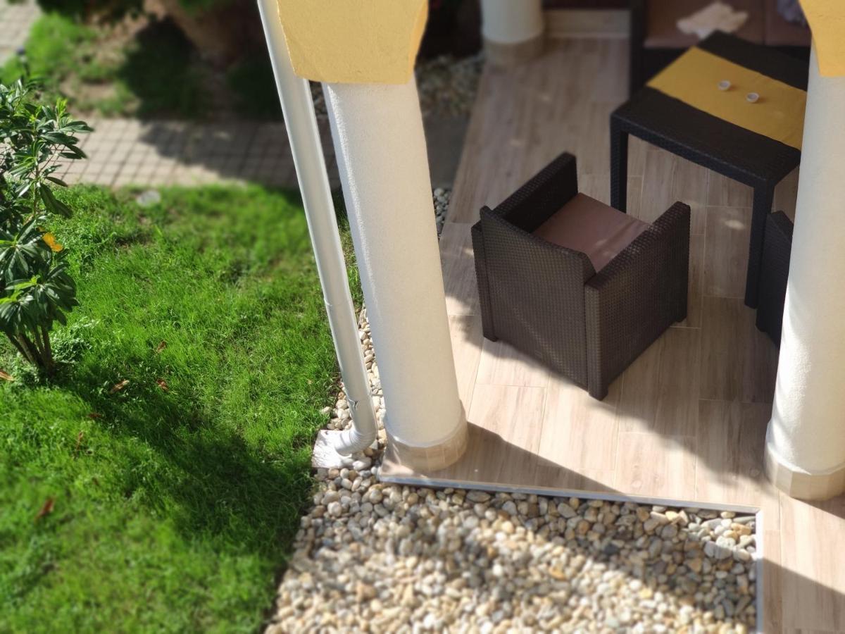 Helena Studio Apartman Siófok Esterno foto