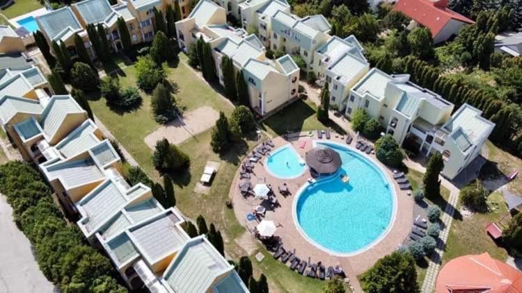 Helena Studio Apartman Siófok Esterno foto